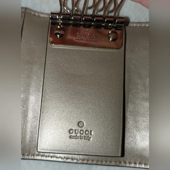 GUCCI Guccissima Leather 6 Rings Key Case Ribbon Gold GG Logo EUC - Picture 10 of 16